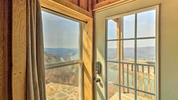 Apartment (0 Bedroom) | Interior