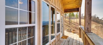 Peaceful Mountain Air Getaway w/ Fire Pit!