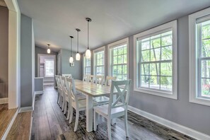 المنشأة من الداخل