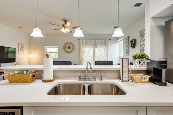 Apartment (1 Bedroom) | Interior - Steps to TCU Campus: Modern Fort Worth Apt (Fort Worth)