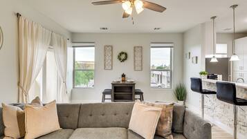 Apartment (1 Bedroom) | Interior