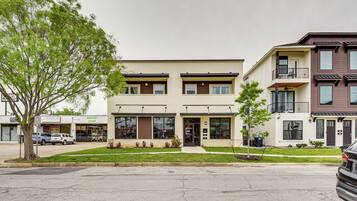 Apartment (1 Bedroom) | Interior