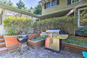 House (4 Bedrooms) | Interior - Charming Saylorsburg Retreat w/ Game Room & Patio! (Saylorsburg)