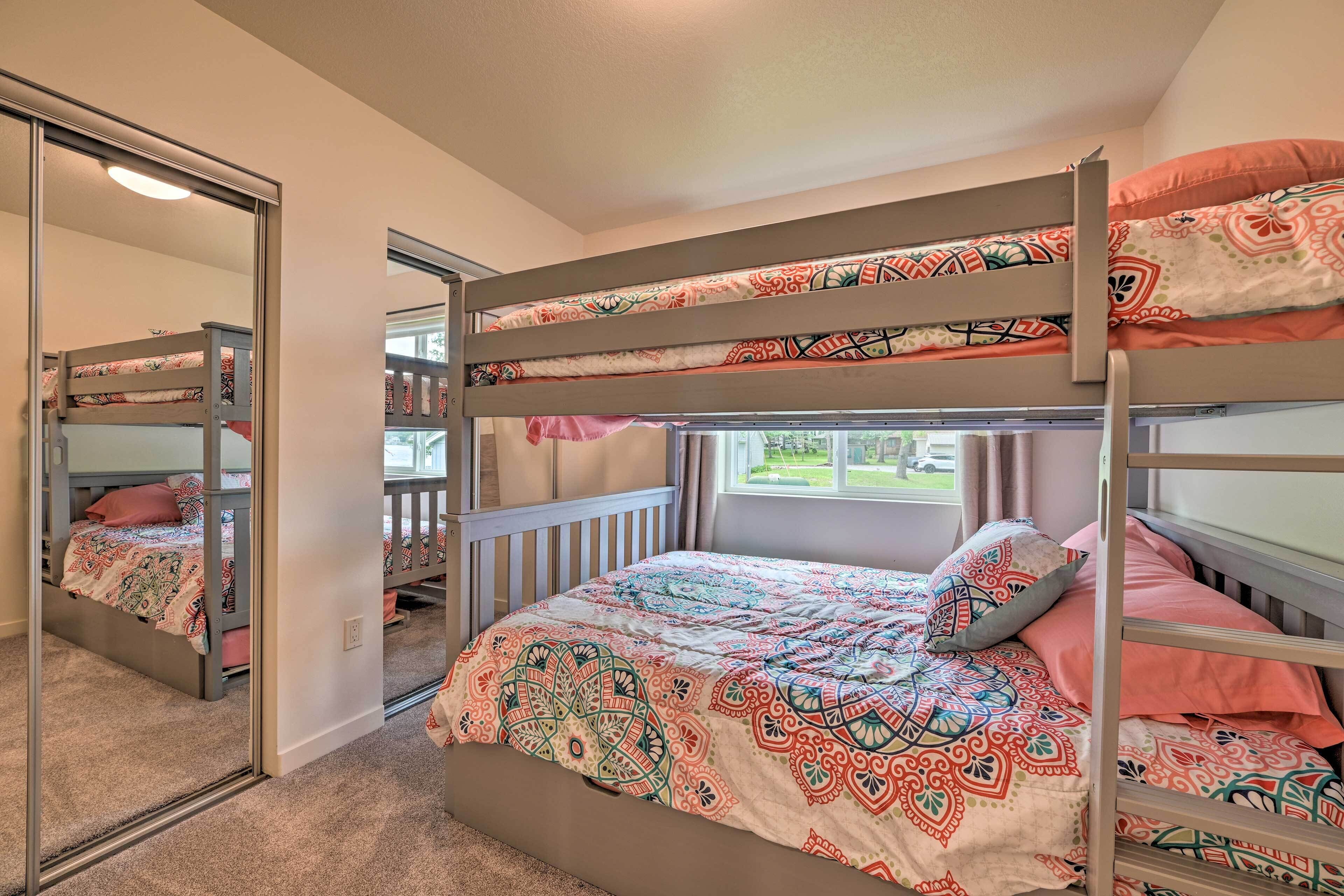 House (3 Bedrooms) | Interior