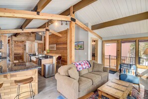 Talo (3 Bedrooms) | Sisätilat