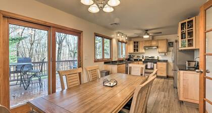 Family-friendly Woodbury Home With Yard + Deck!