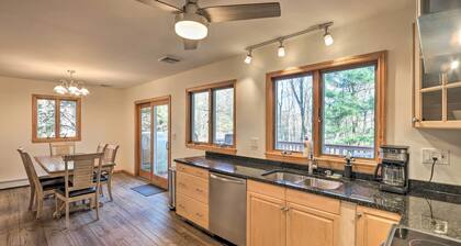 Family-friendly Woodbury Home With Yard + Deck!