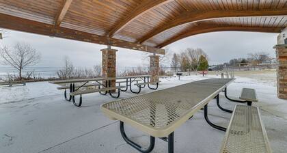 Historic Houghton Lake Getaway Near Shoreline