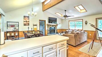 Cottage (3 Bedrooms) | Interior