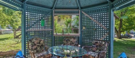 House (5 Bedrooms) | Interior