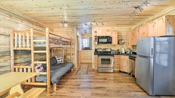 House (1 Bedroom) | Interior