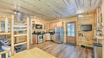 House (1 Bedroom) | Interior