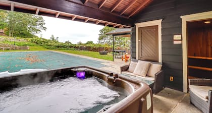 Hot Tub & Mtn Views: Expansive Hazleton Retreat