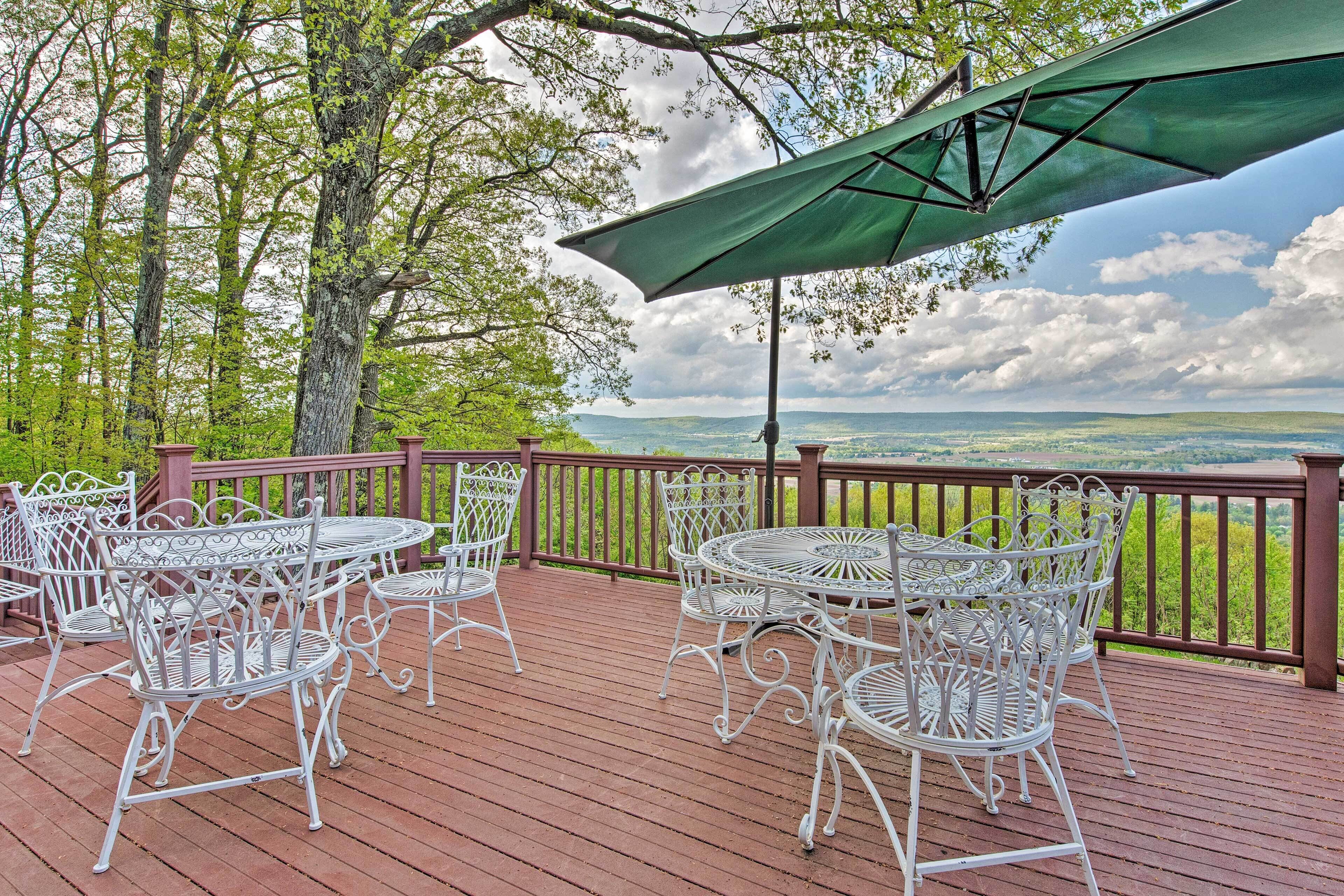 Large Hazleton Home w/ Mountain Views!