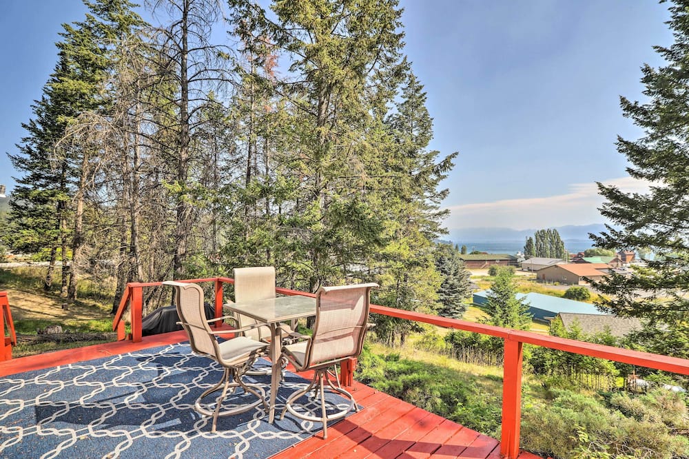 Cozy Lakeside Home w/ Lake & Mountain Views! - Bigfork, MT