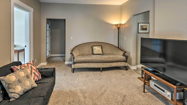 Unclassified image, 1 of 24, button - Cozy Henniker Vacation Rental Near Ski Area! (Henniker)
