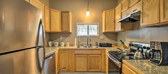 Cozy Henniker Vacation Rental Near Ski Area!