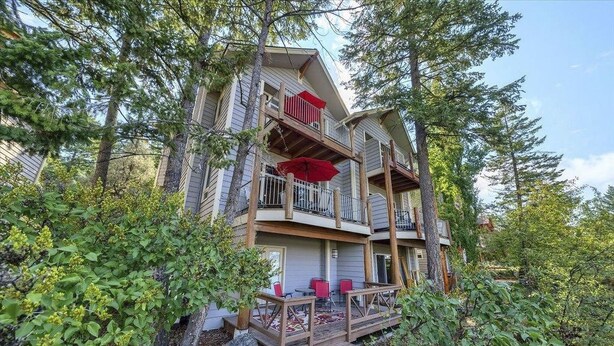 Exterior - Bigfork Townhome w/ Deck, Grill & Golf Course View (Bigfork)