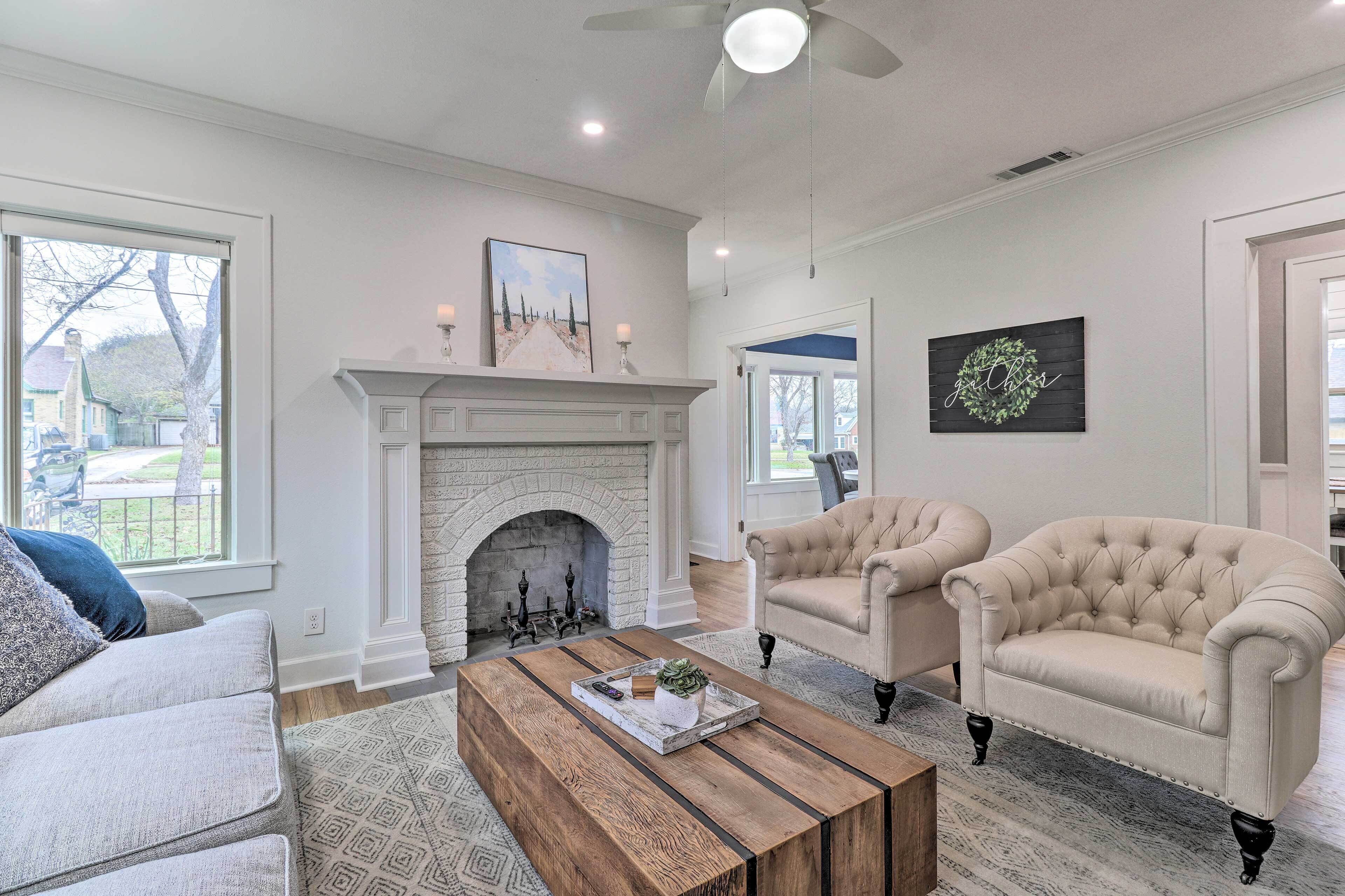 Charming Temple Home Near Hospital & College