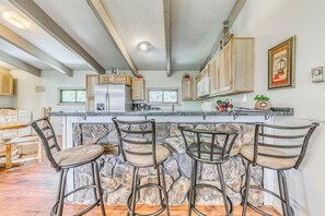 Interior - Spacious Ruidoso Retreat: Game Room & Pool Access! (Ruidoso)