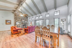 Interior - Spacious Ruidoso Retreat: Game Room & Pool Access! (Ruidoso)