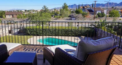 El Paso Retreat w/ Pool: 11 Mi to Downtown!