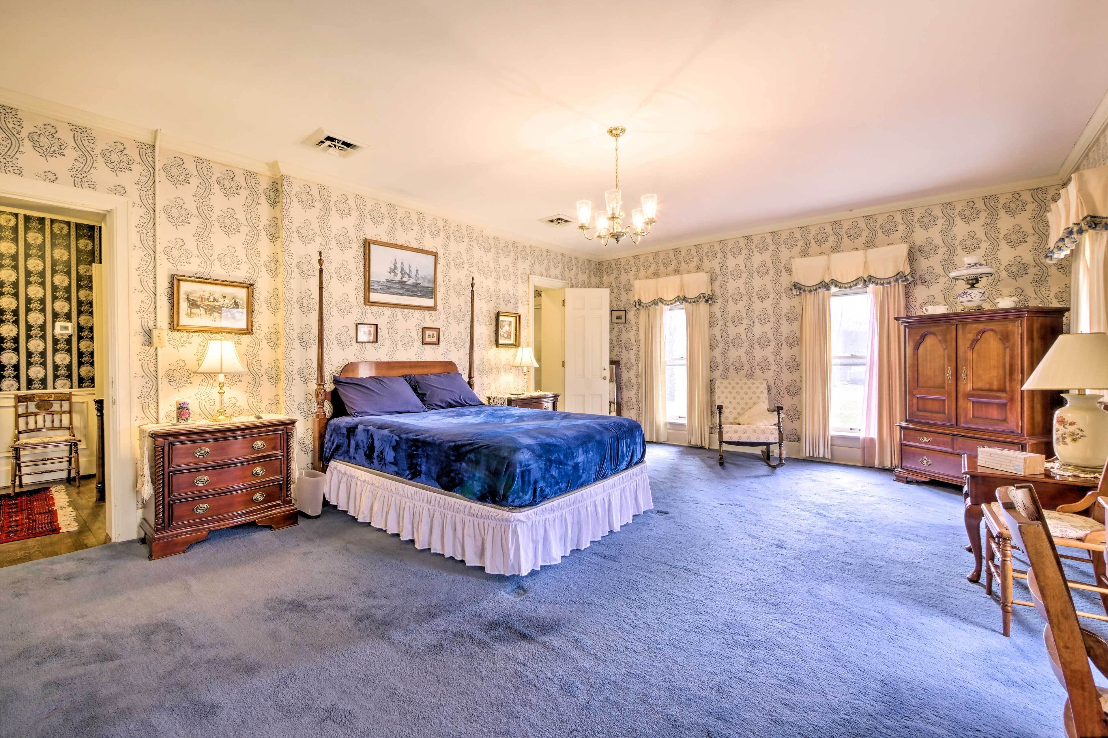 4 bedrooms, iron/ironing board, bed sheets