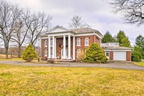 Exterior - Victorian Mineral City Home Near Atwood Lake! (Mineral City)
