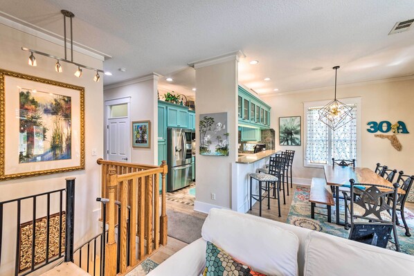 House (5 Bedrooms) | Interior