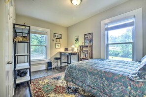 2 bedrooms, bed sheets