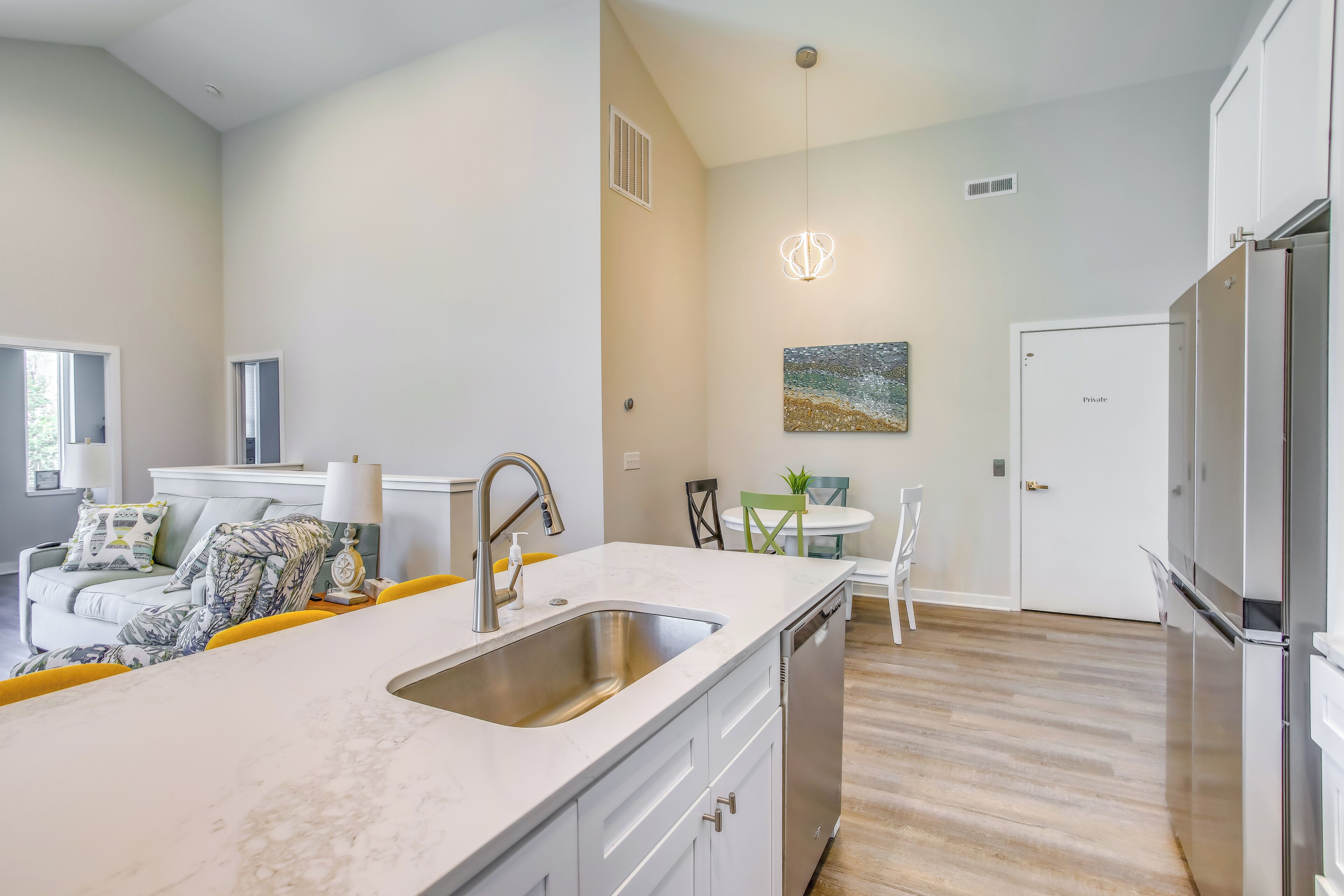 شقة (3 Bedrooms) | المنشأة من الداخل