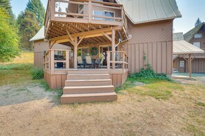 House (4 Bedrooms) | Interior - Remote Elk City Escape w/ Decks & Mtn Views! (Elk City)