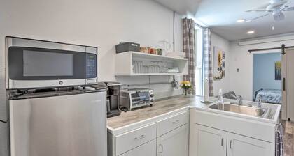Modern Custer Apt - Walk to Shops & Dining!