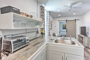 Apartment (1 Bedroom) | Interior