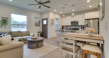 Mod Point Venture Townhome w/ Patio + Boat Launch!