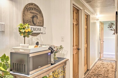 Vista Retreat: Stunning Views & Spacious Comfort