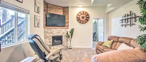 Apartment (2 Bedrooms) | Front of property