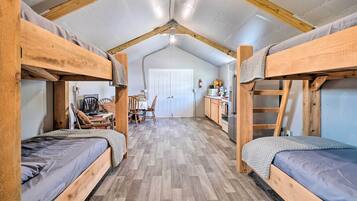 Apartment (0 Bedroom) | Interior