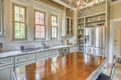 Family Laurinburg Home w/ Private Yard & BBQ