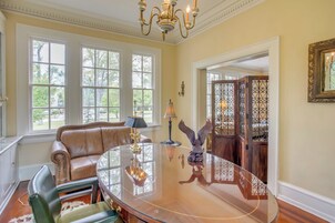 Villa (6 Bedrooms) | Interior