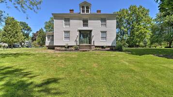 House (5 Bedrooms) | Front of property