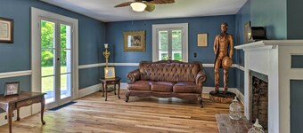 Sodus Point Historic Home ~ 1/2 Mi to Sodus Bay!
