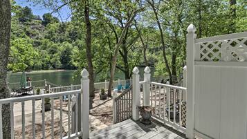 Apartment (0 Bedroom) | Interior