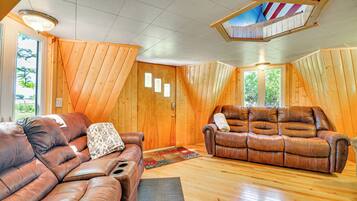 House (1 Bedroom) | Interior