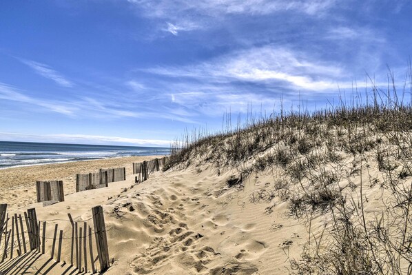 Cottage (3 Bedrooms) | Interior - Nags Head Cottage: Screened Porch, Walk to Beach! (Nags Head)