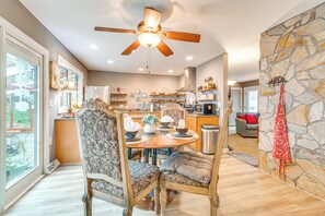 Interior - Cozy Hideaway w/ Grill, 17 Mi to Asheville (Black Mountain)