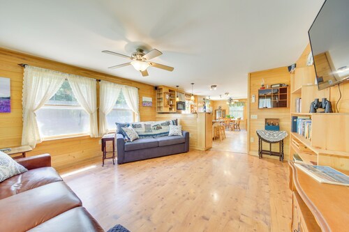 Lovely Waldo Cottage Escape - Pet Friendly!