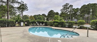 Anderson Golf Club Condo w/ Community Amenities!
