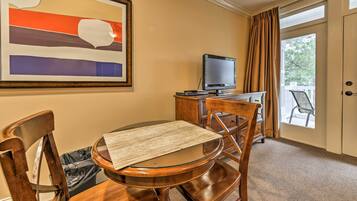 Apartment (1 Bedroom) | Interior