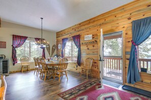 House (3 Bedrooms) | Interior - Duck Creek Village Cabin Near National Forest! (Duck Creek Village)